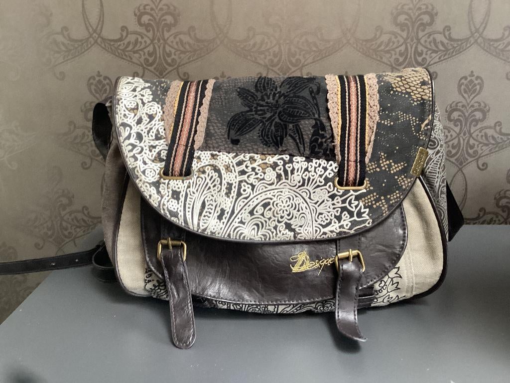 Sac à bandoulière Desigual, Enlèvement ou Envoi, Comme neuf, Autres couleurs, Autres marques