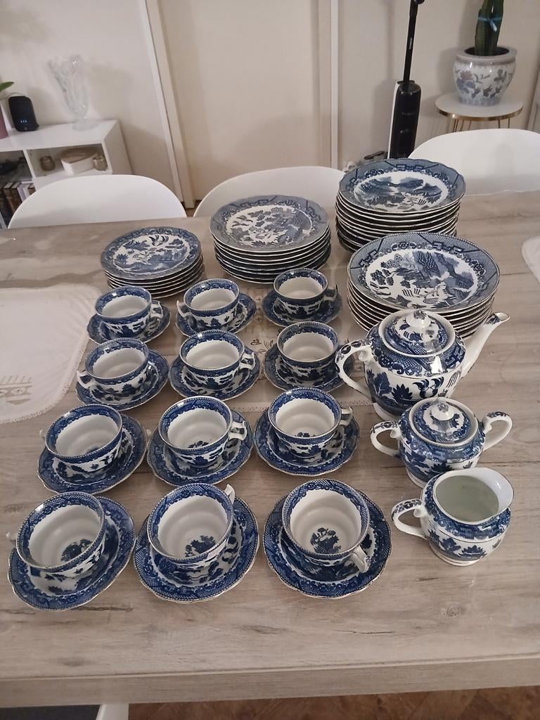 Élégant service à thé/café en porcelaine, Enlèvement ou Envoi
