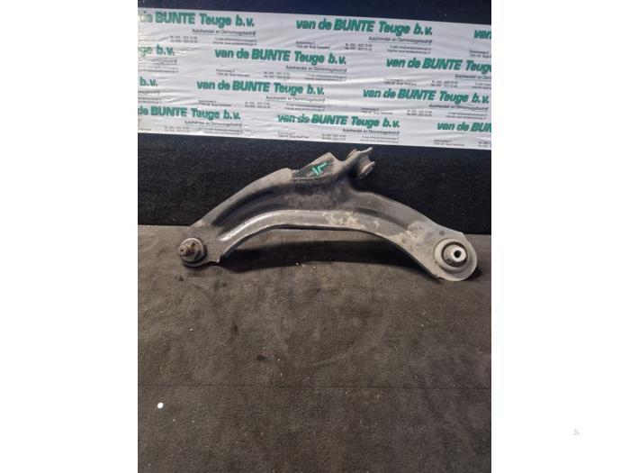 Draagarm links-voor van een Renault Clio, Gebruikt, -, Renault, -