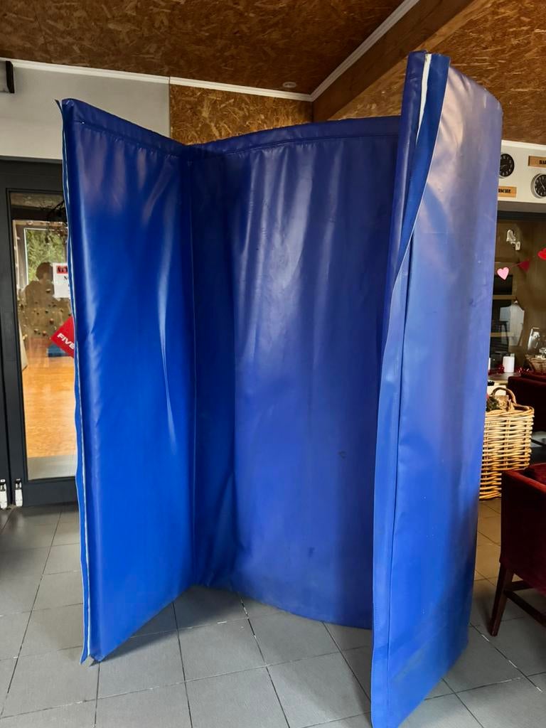 tapis de gym, tapis de judo, Enlèvement, Comme neuf, Bleu, Matériel