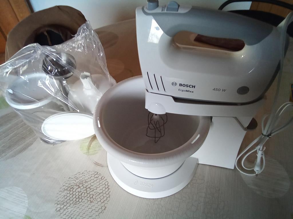 Bosch ergo Mixx 450: watt met hulpstukken  nieuw, Elektronische apparatuur, Ophalen