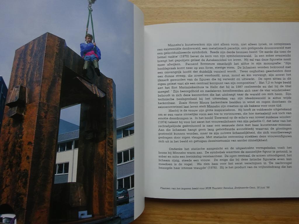 Hubert Minnebo, 1999,  galerie Pieters te Latem en Knokke ,, Ophalen of Verzenden, Nieuw, Beeldhouwkunst
