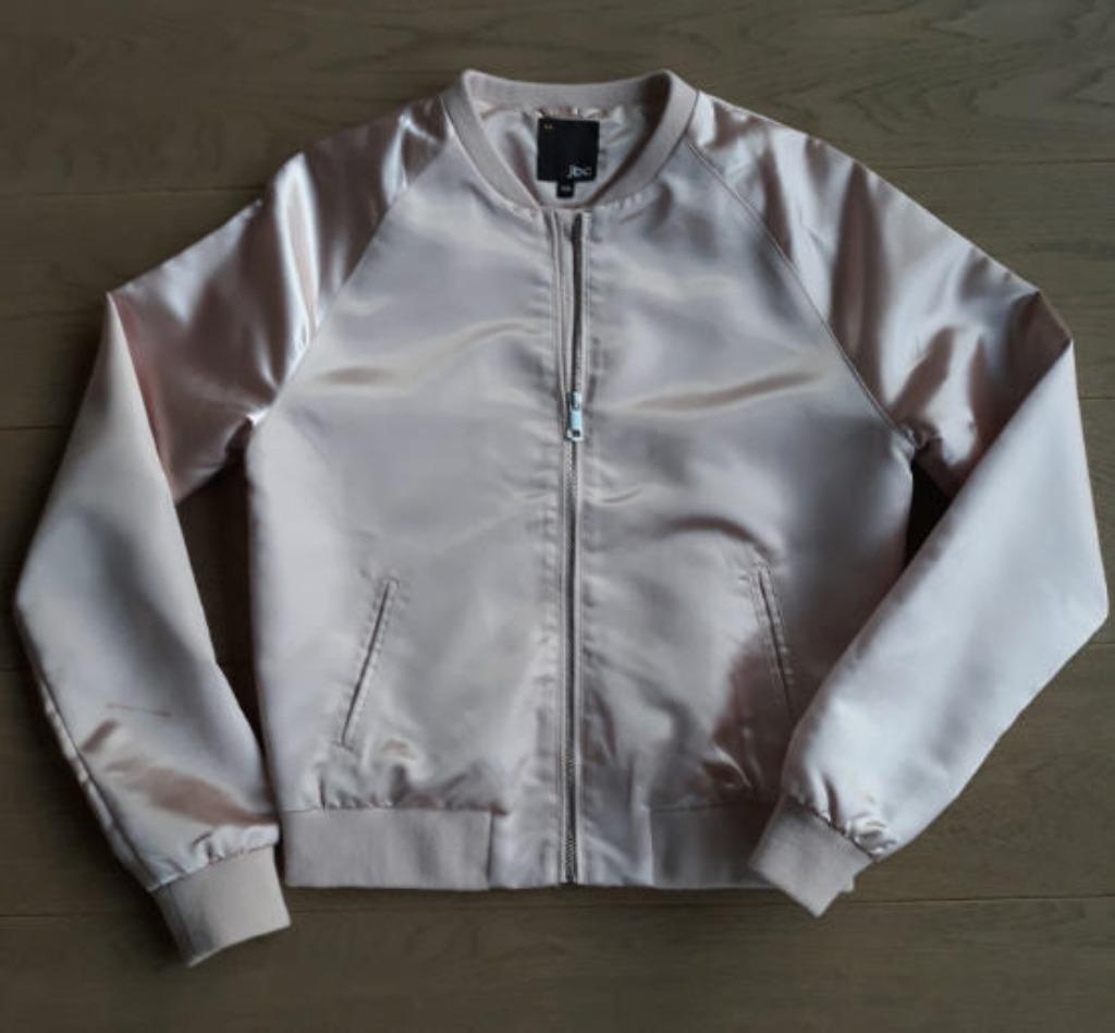 Roze bombervest meisje merk jbc - maat170 NIEUWstaat, Kinderen en Baby's, Kinderkleding | Maat 170, Meisje, Trui of Vest, JBC