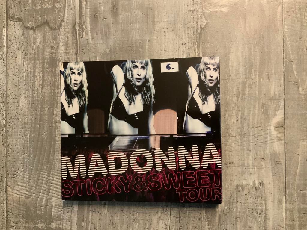 MADONNA, Enlèvement ou Envoi, Comme neuf