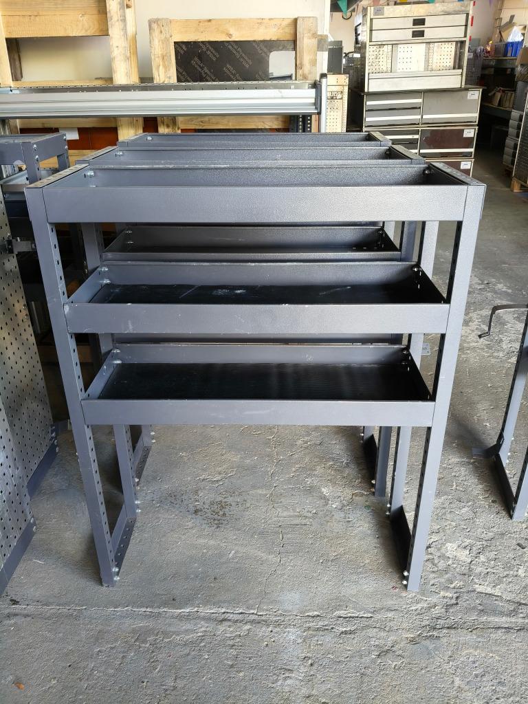 Bedrijfswagen inrichting(2453) L 94 B 32 H 116 € 119, Ophalen, Zo goed als nieuw