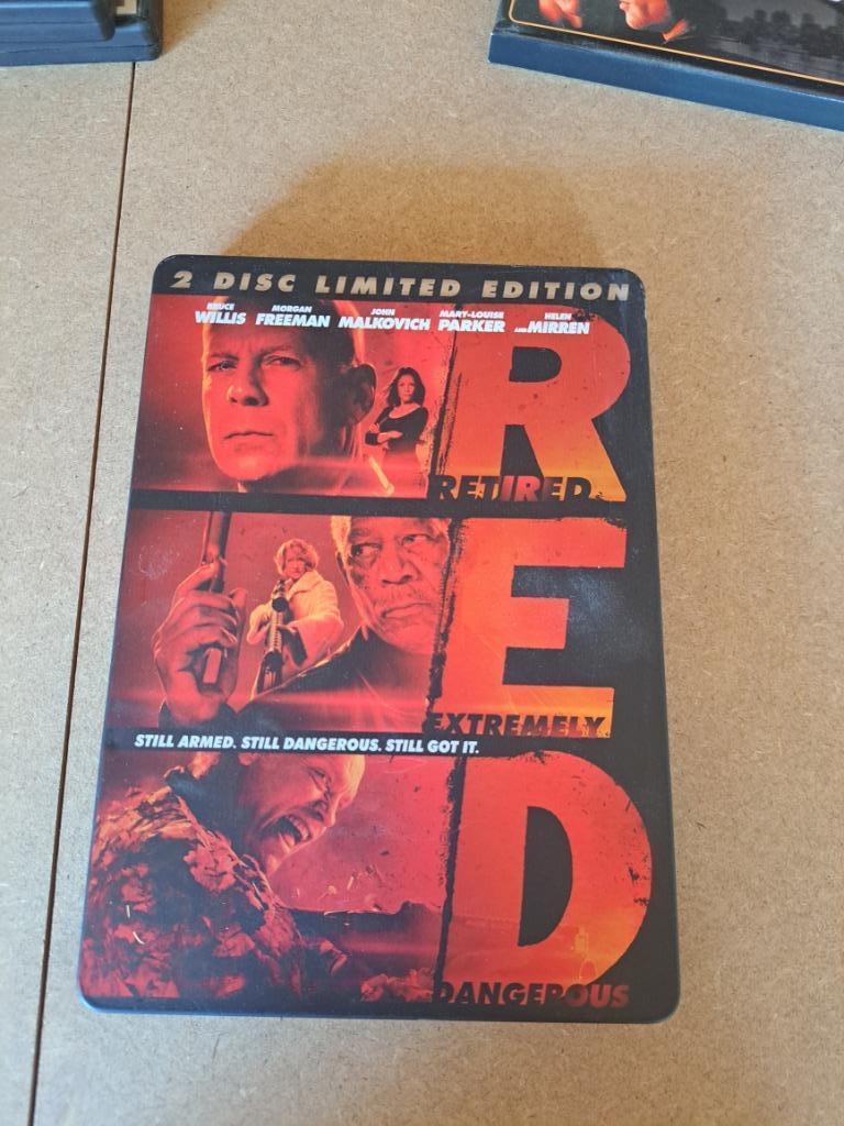 DVD steelbox RED, Ophalen, Zo goed als nieuw, Actie