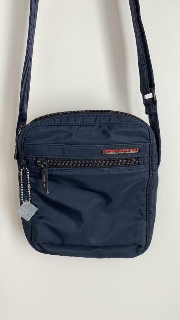 Klein marineblauw Hedgren-tasje, Zo goed als nieuw, Blauw, Overige merken