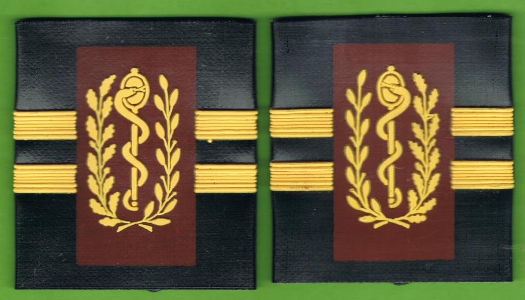Belgian Medic Rank Set ( MD32 ), Collections, Objets militaires | Général, Enlèvement ou Envoi, Armée de terre, Emblème ou Badge