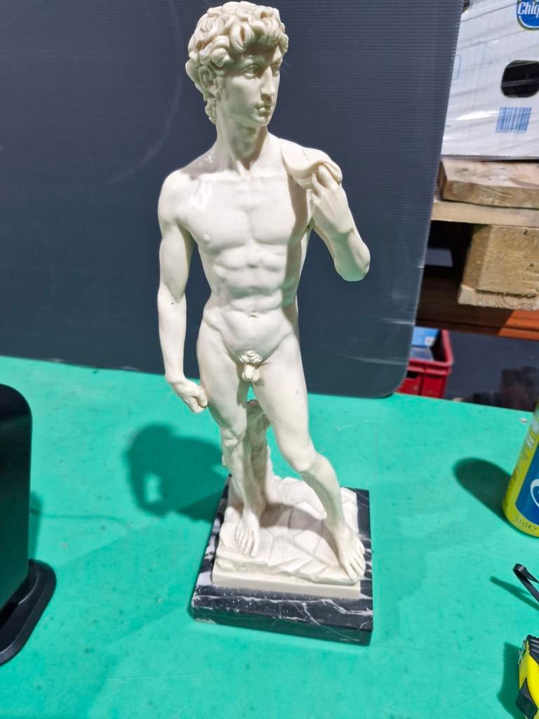 Keramisch beeld David Machelangelo met marmeren voet, Antiek en Kunst, Ophalen