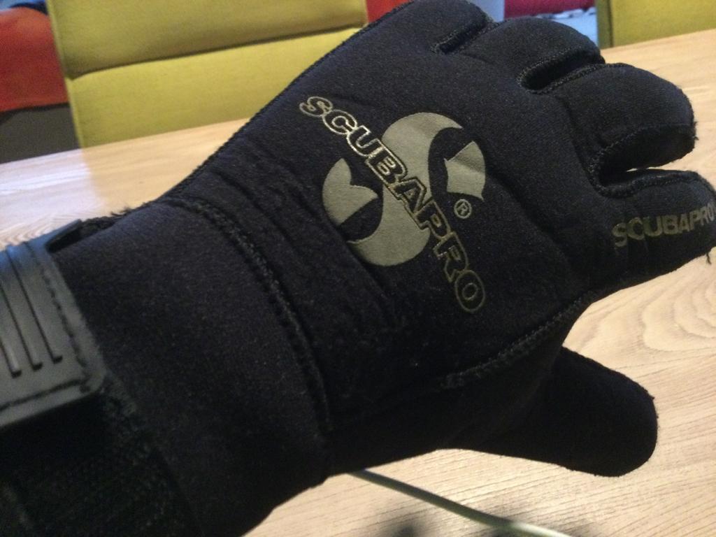 Scubapro Kevlar 5mm Gloves Dubbel seal size M/L, Watersport en Boten, Duiken, Ophalen of Verzenden, Zo goed als nieuw, Overige typen