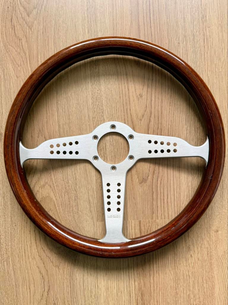 Momo Futura Houten Stuur Mazda MX5 Porsche 911 924 944, Auto-onderdelen, Ophalen of Verzenden, Gebruikt, Overige automerken