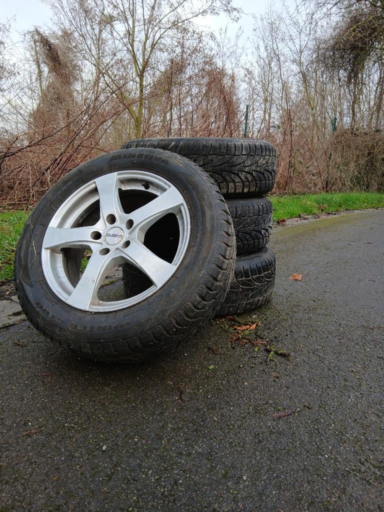 4 roues complètes hiver 225/60 r17 - jantes alu Dezent+ pneu, Auto-onderdelen, Banden en Velgen, Band(en), Winterbanden, 17 inch