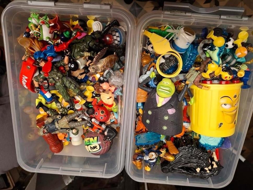 +/- 6kg de figurines, emoji, playmobile, fèves..., Enlèvement, Comme neuf