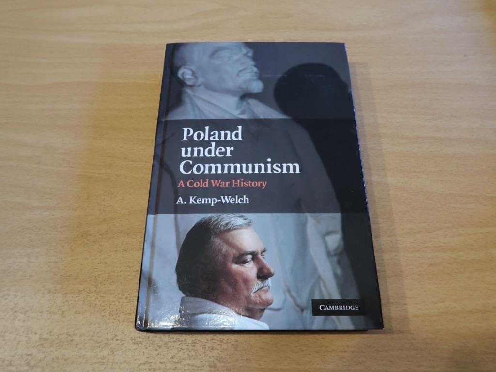 Poland under Communism / A Cold War History, Ophalen