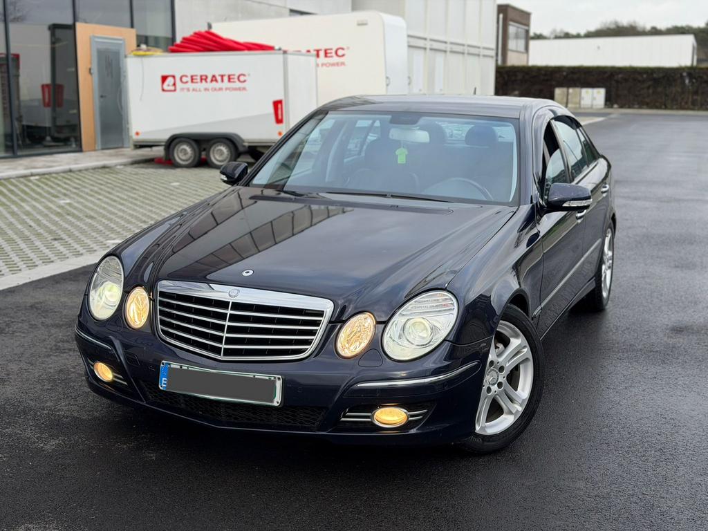 Mercedes-Benz E 220 CDI Avantgarde FaceLift Model 170Pk!, Auto's, Mercedes-Benz, Automaat, Zwart, Blauw, Leder en Stof