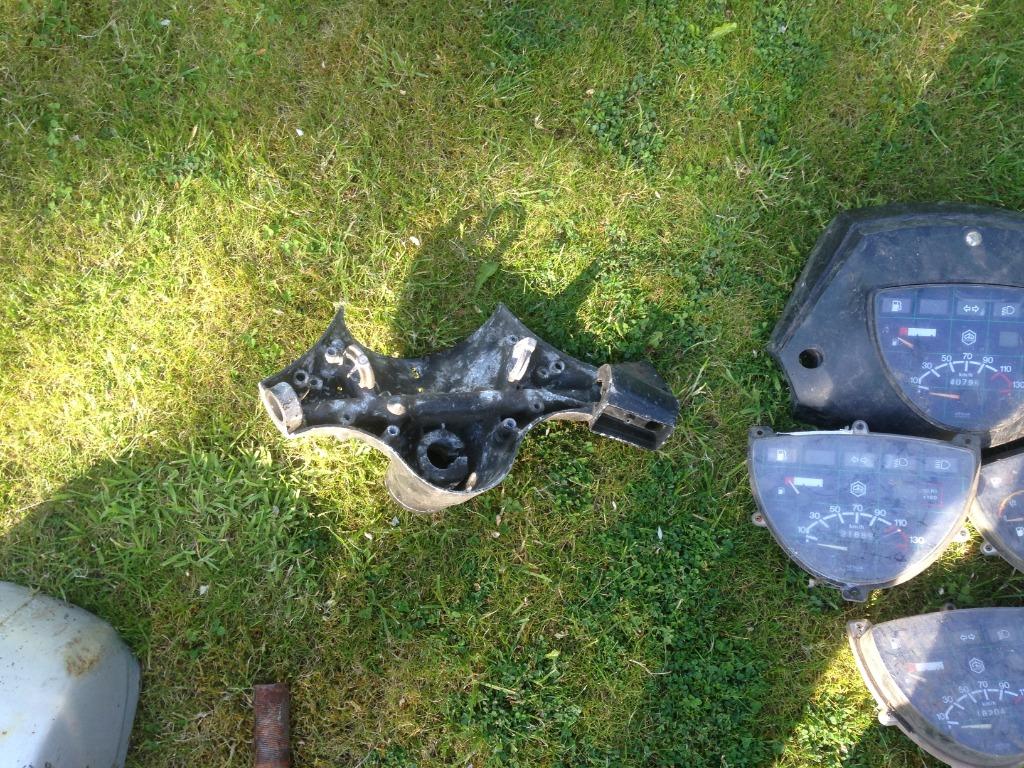 diverses pieces vespa, Vélos & Vélomoteurs, Enlèvement