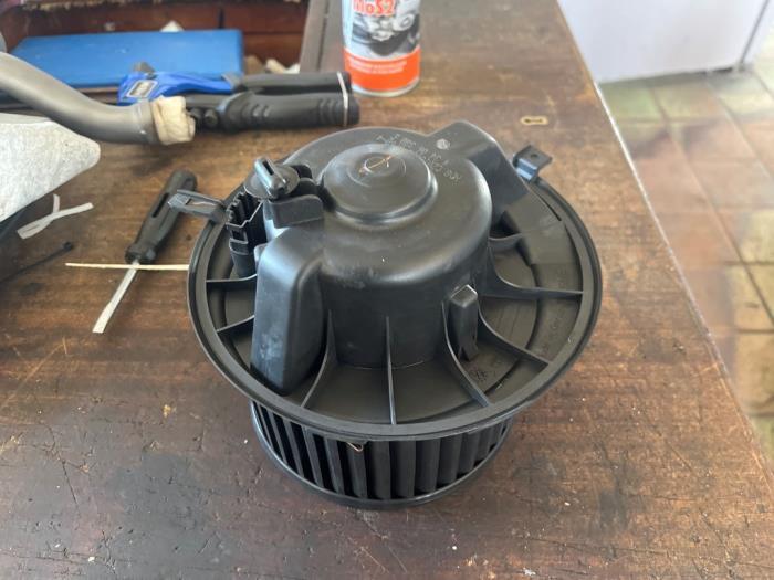 Moteur de ventilation chauffage d'un Volkswagen Golf Plus, Autos : Pièces & Accessoires, Autres pièces automobiles, Volkswagen