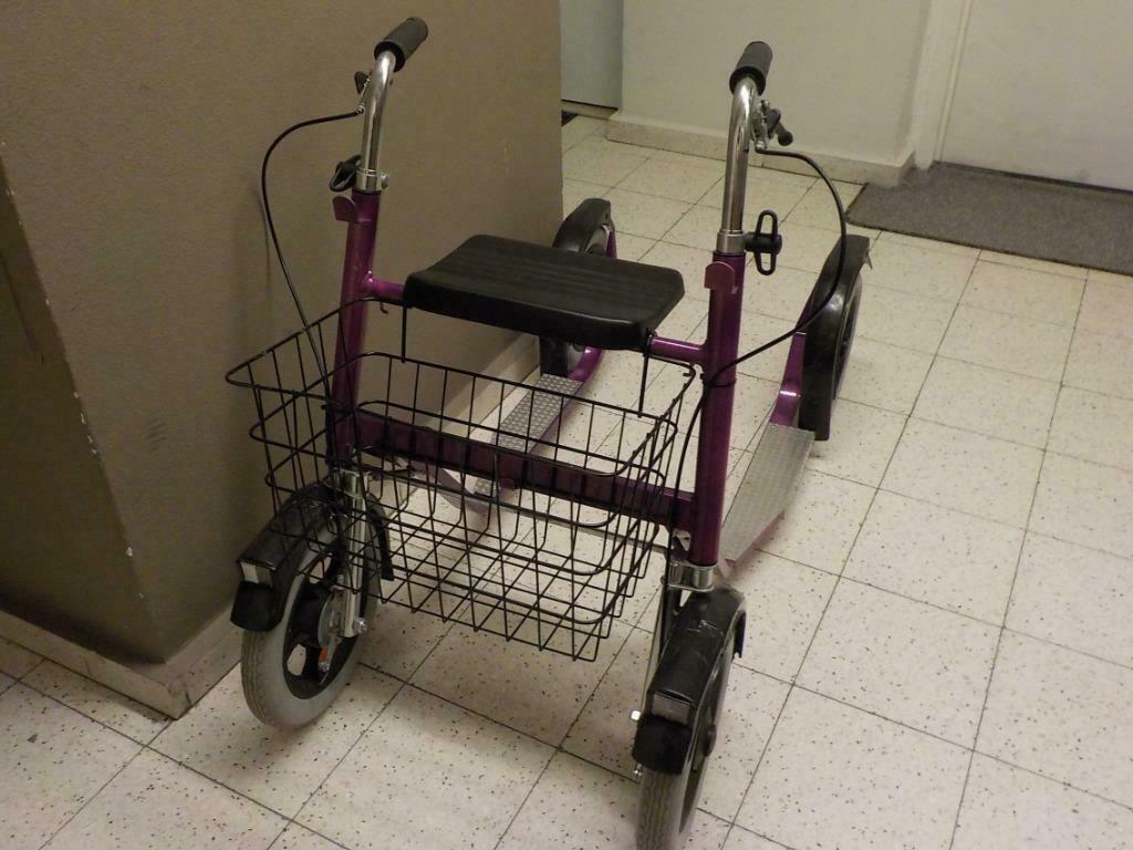 Stevige step, kickcycle uit Finland, Fietsen en Brommers, Ophalen, Zo goed als nieuw, Kickbike, Esla