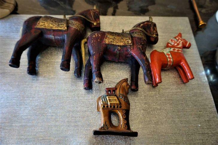 lots chevaux bois India, Ophalen, Gebruikt