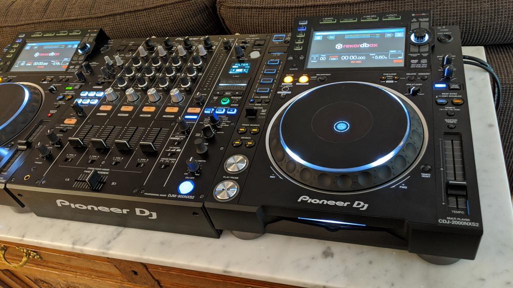 Pioneer Nexus 2 set 2x CDJ 2000 Nxs2 en DJM 900 Nexus 2, Muziek en Instrumenten, Ophalen, Zo goed als nieuw, Dj-set, Pioneer