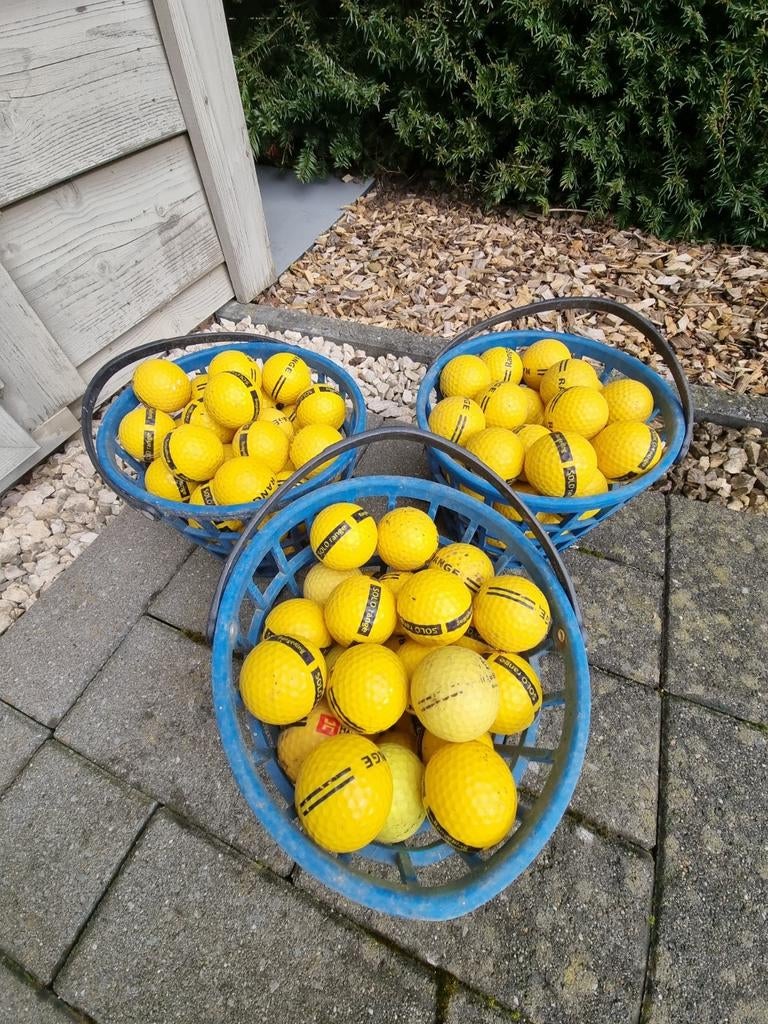 Range golf ballen 40x +emmer, Sport en Fitness, Golf, Ophalen of Verzenden, Gebruikt, Bal(len)