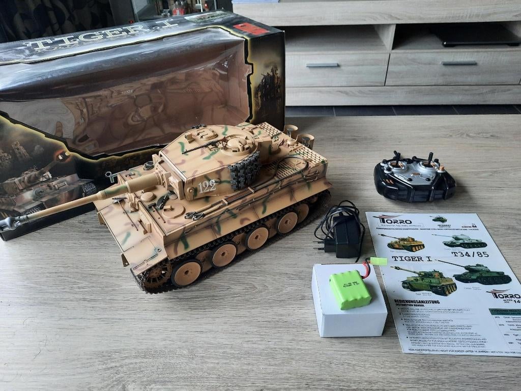 Torro RC Duitse Tiger tank I 1/16 RC zomer camouflage IR, Ophalen, Zo goed als nieuw, Afstandsbediening