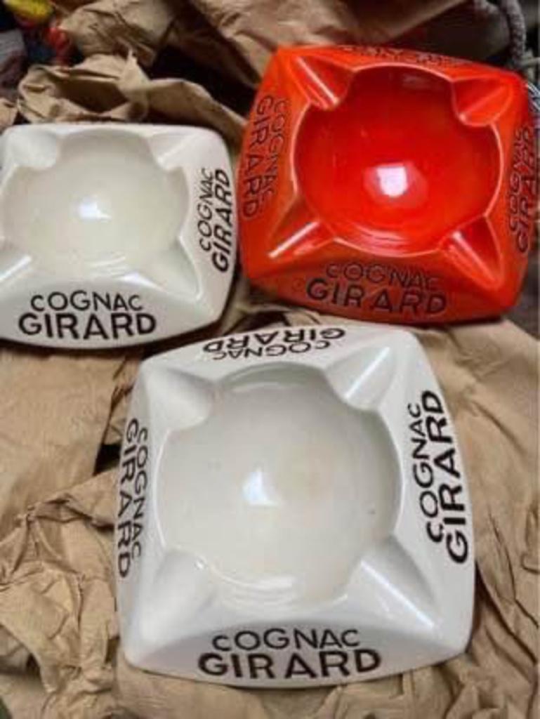 Asbakken cognac girard, Ophalen, Zo goed als nieuw, Asbak