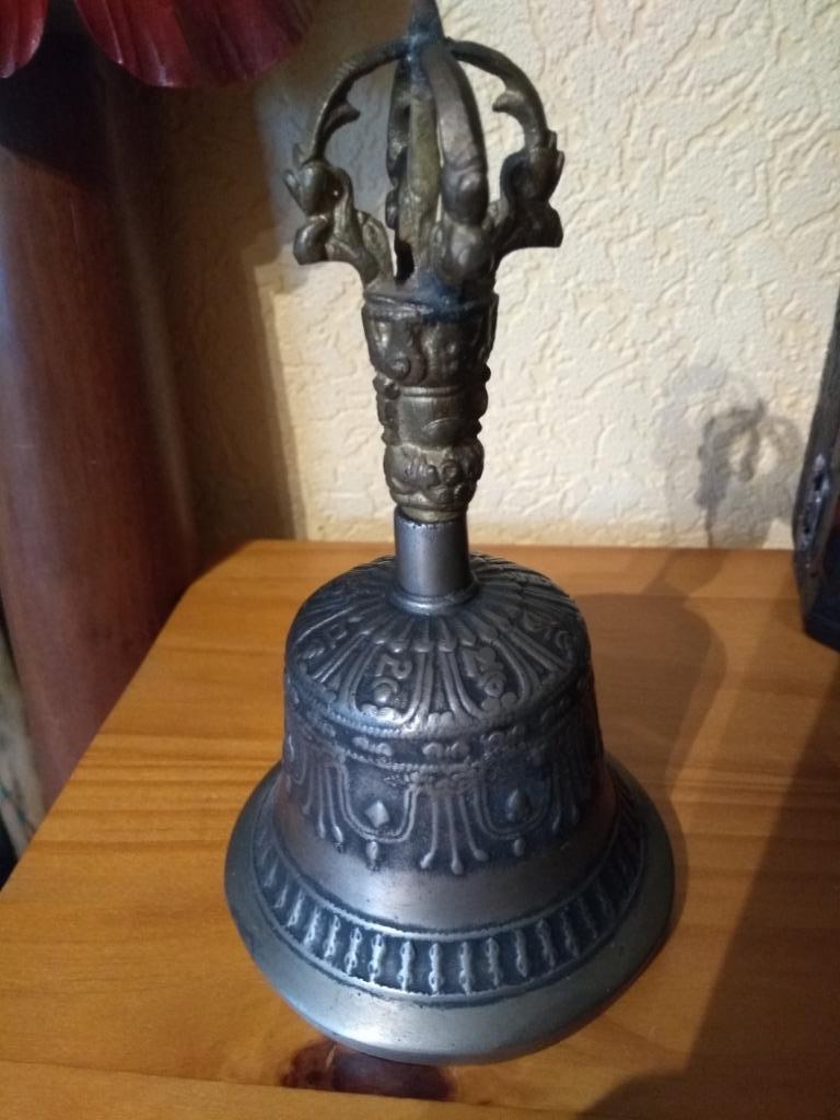 Tibetaanse spirituele attributen, Ophalen of Verzenden, Brons