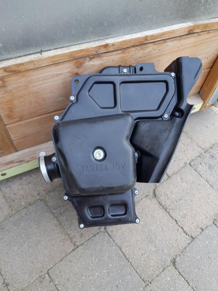 Complete luchtfilterbak en batterij houder yamaha DT125LC, Enlèvement ou Envoi, Révisé