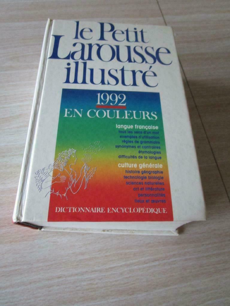 Le petit Larousse illustré, Livres, Enlèvement ou Envoi, Utilisé, Français, Larousse