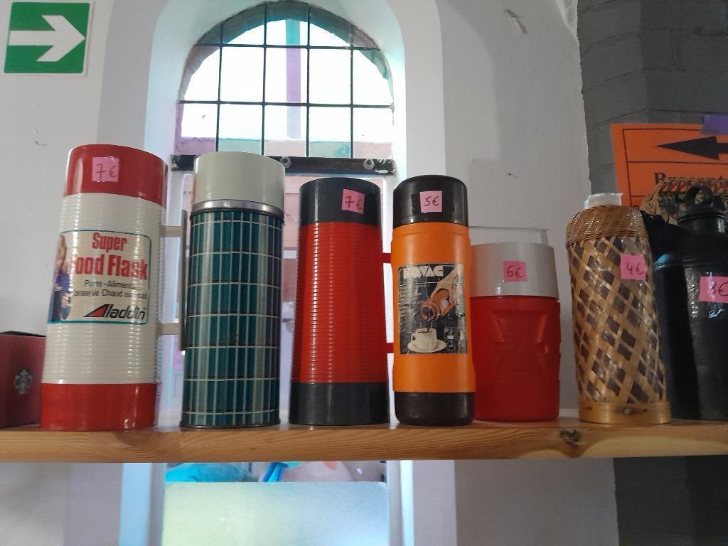 Objets Vintage ( Thermos, Boite méta, plateau+tasses, vases), Enlèvement ou Envoi