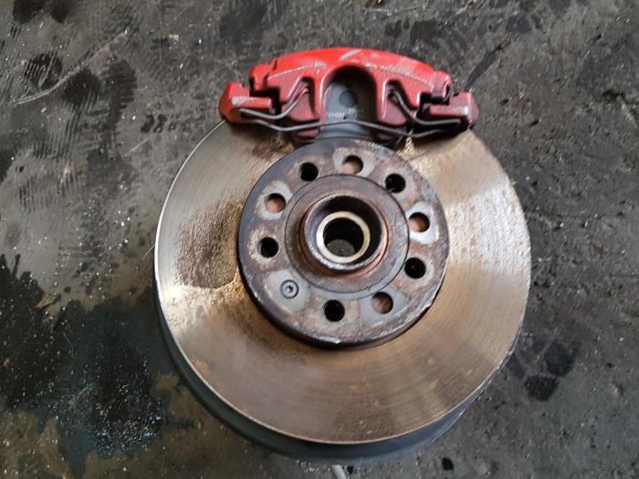 Wielnaaf voor van een Volkswagen Golf, Ophalen of Verzenden, 3 maanden garantie, Gebruikt