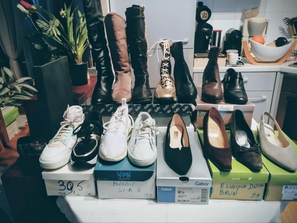 Vide dressing en chaussures taille 39 a partir de 5€, Enlèvement