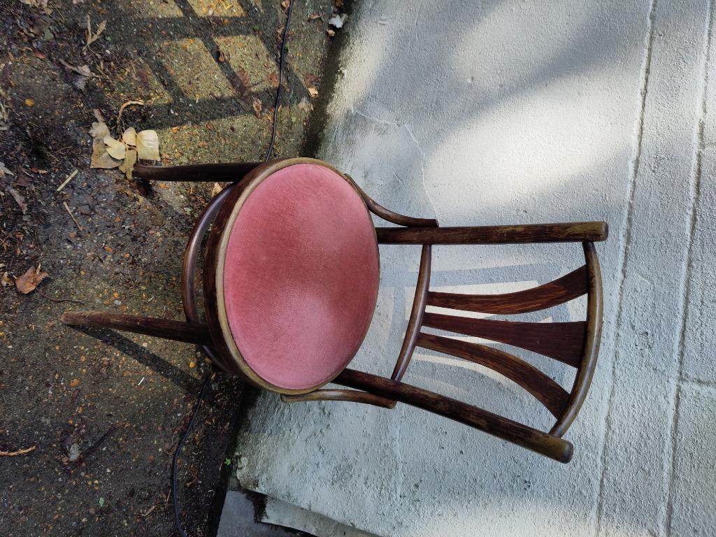 Stoel ,genre thonet, Ophalen