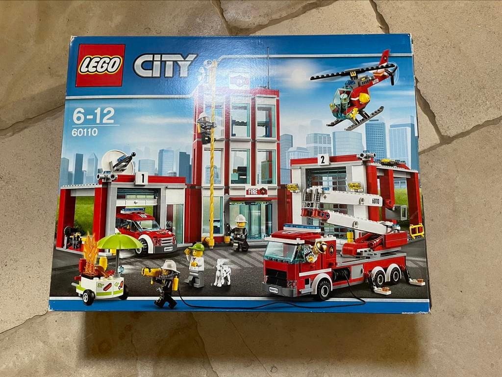 NIEUW Lego brandweerkazerne 60110 (gratis verzending), Kinderen en Baby's, Speelgoed | Duplo en Lego, Ophalen of Verzenden, Nieuw