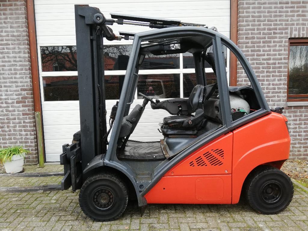 Linde heftruck met rotator, LPG, Linde, Chariot élévateur, Enlèvement