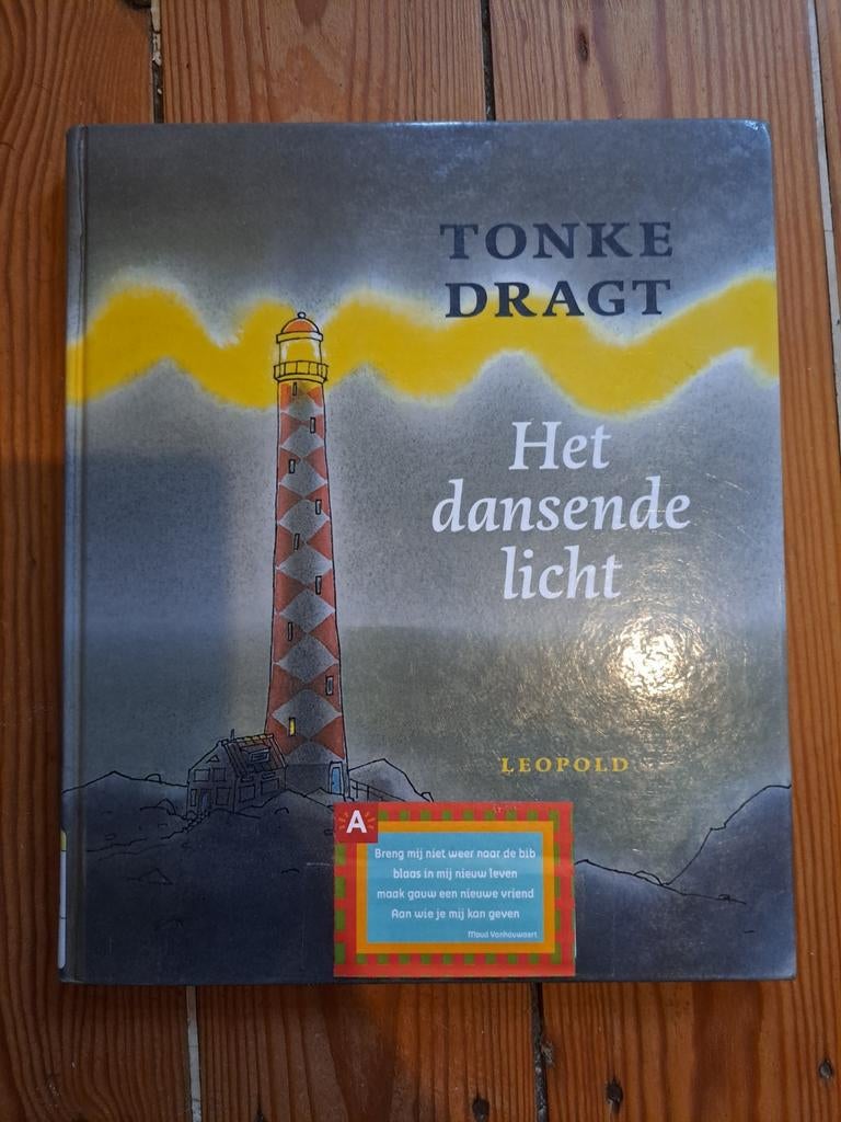 Tonke Dragt - Het dansende licht, Boeken, Kinderboeken | Jeugd | onder 10 jaar, Zo goed als nieuw, Sprookjes, Ophalen of Verzenden