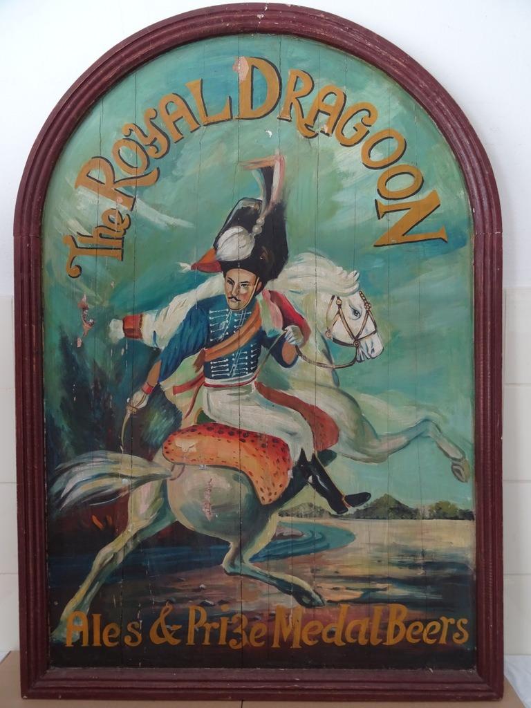 Enseigne de pub en bois vintage bière enseigne publicitaire, Enlèvement ou Envoi, Utilisé, Panneau, Plaque ou Plaquette publicitaire