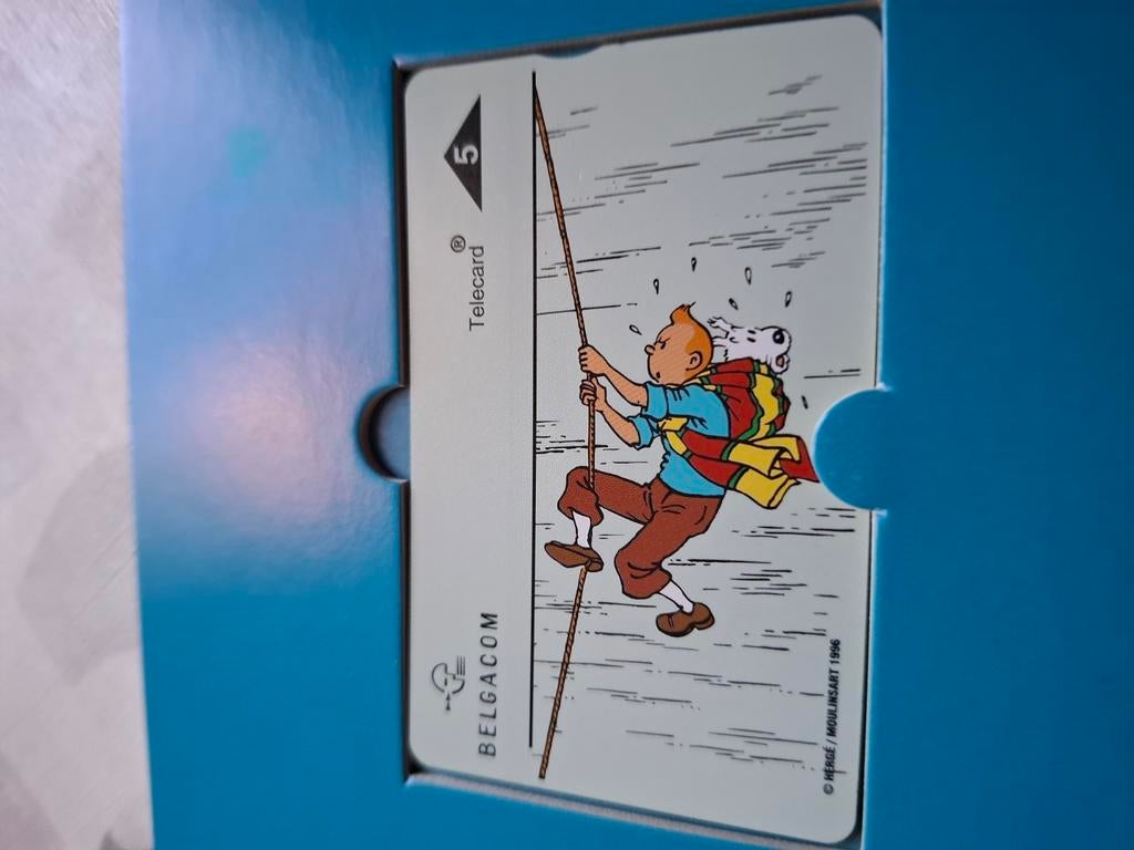 Tintin dans un carton de protection, état neuf, Collections, Cartes de téléphone, Enlèvement ou Envoi