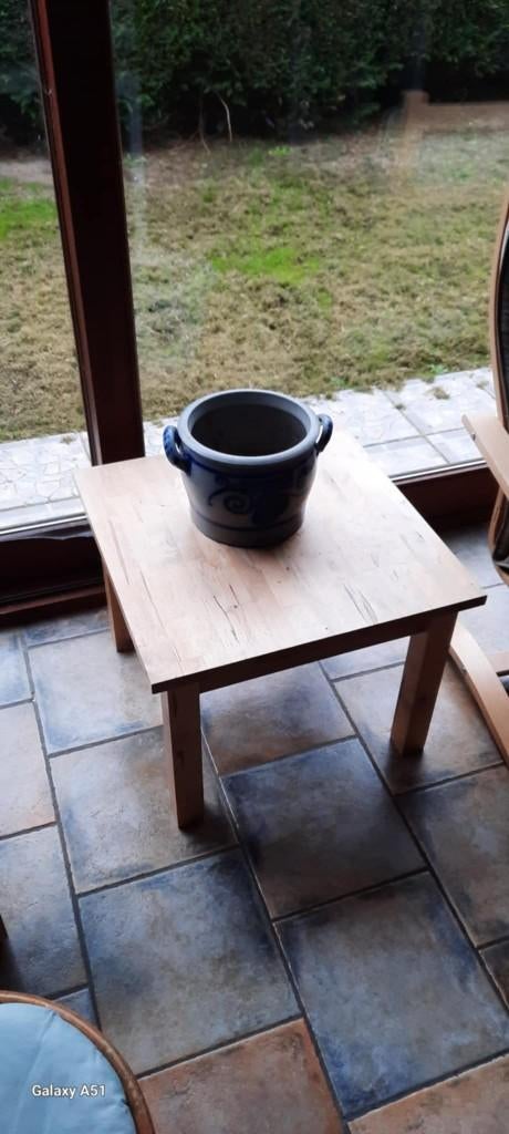 vierkante bijzettafel, Huis en Inrichting, Tafels | Bijzettafels, Ophalen, Gebruikt