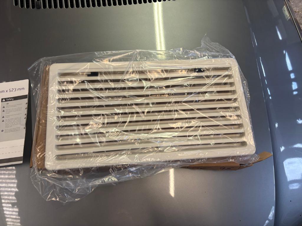 Ventilatie rooster mobilhome(plastiek), Ophalen, Nieuw, Ventilator