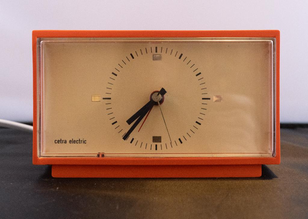 Vintage Elektrische wekker Cetra Electric - Made in Germany, Electroménager, Enlèvement ou Envoi, Utilisé