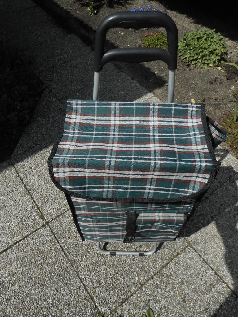 BOODSCHAPPENWAGENTJE, Handtassen en Accessoires, Ophalen of Verzenden, Zo goed als nieuw, Zacht kunststof, Wieltjes
