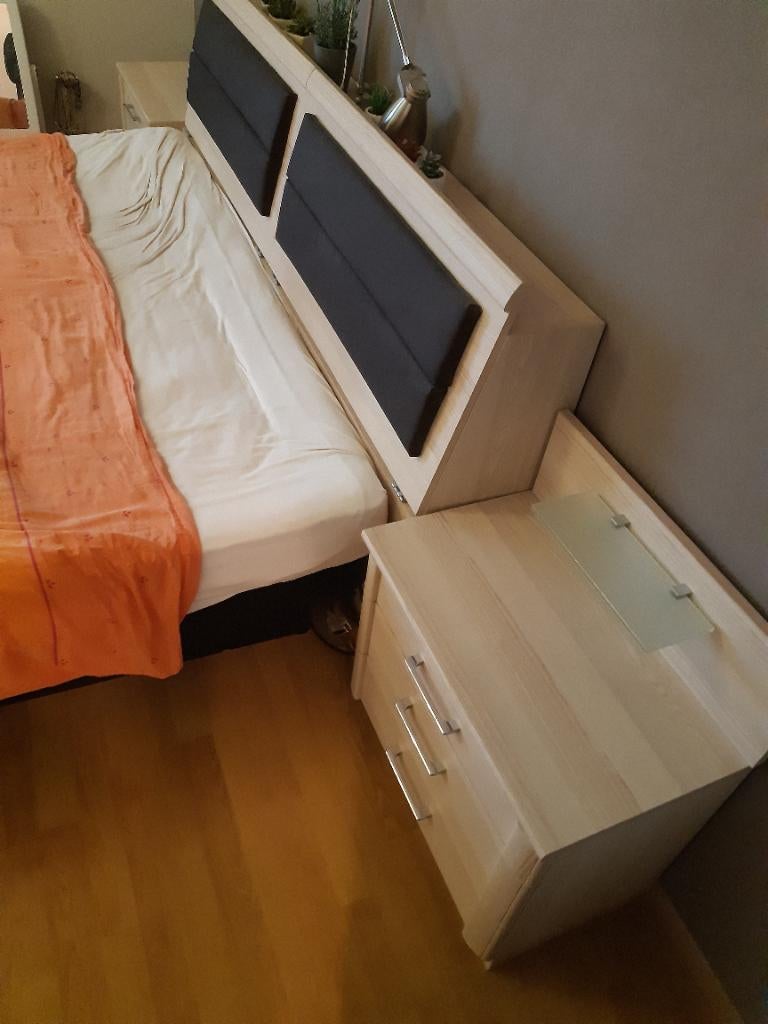 Bedhoofdeinde en nachtkastjes + frame voor waterbed, Ophalen, Gebruikt, Hout, Minder dan 55 cm