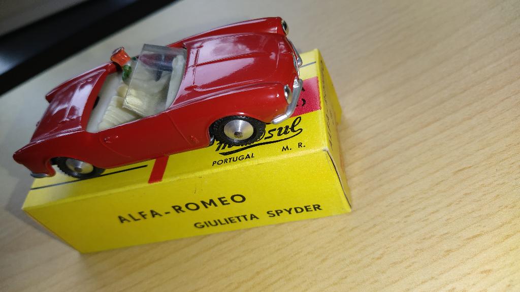 ALFA ROMEO GIULIETTA SPIDER, MINT&boxed, Hobby en Vrije tijd, Modelauto's | 1:43, Ophalen of Verzenden, Nieuw, Auto, Overige merken