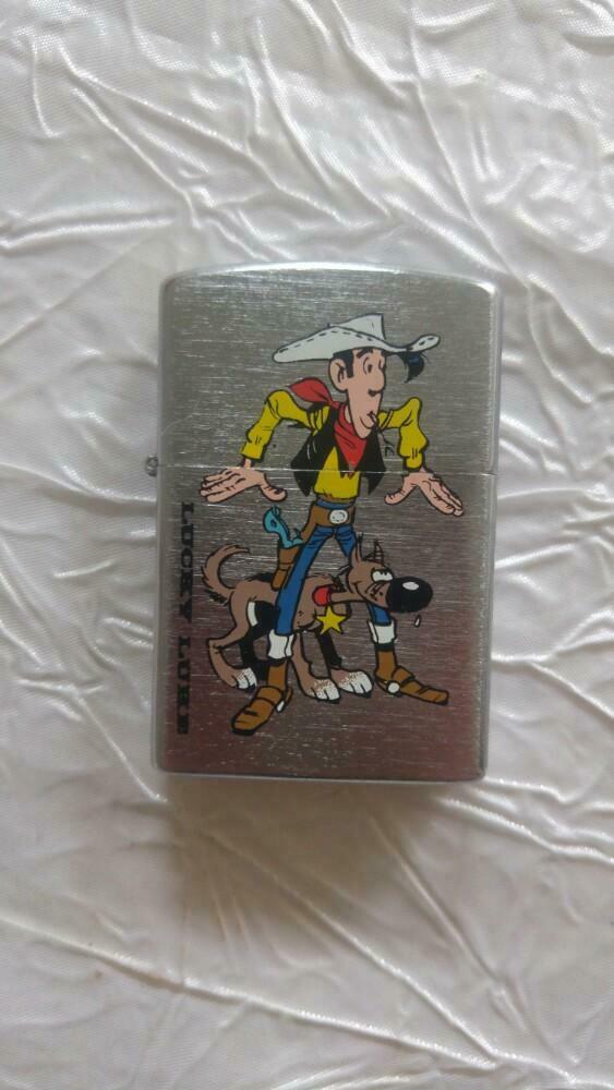 Briquet Aansteker Briquet Lucky Luke 1998 comme zippo, Collections, Broches, Pins & Badges, Enlèvement ou Envoi, Comme neuf