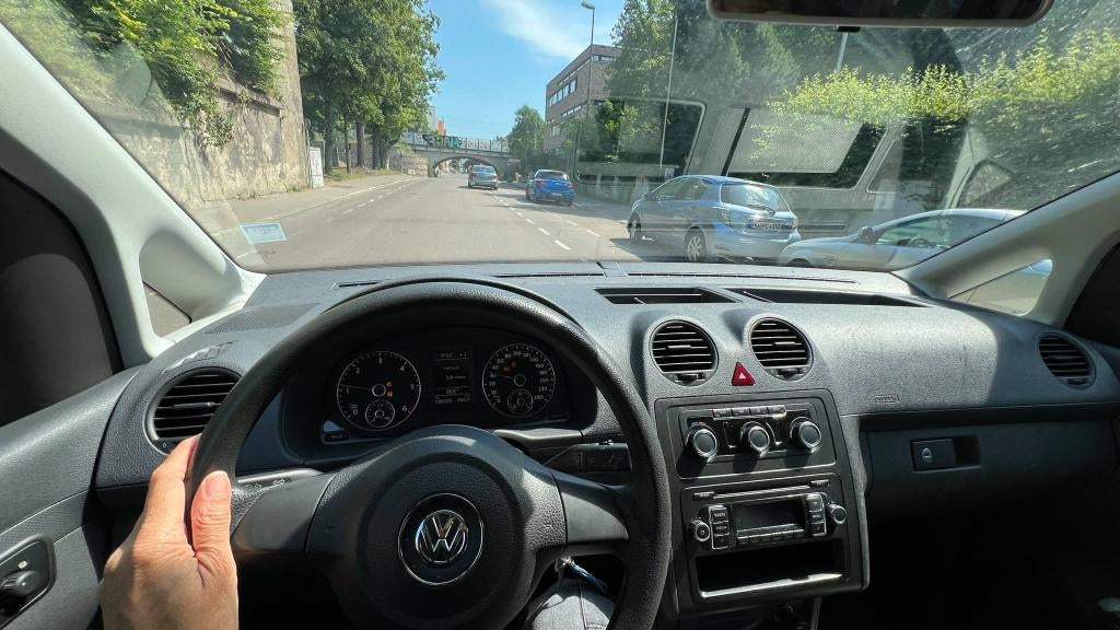 VW caddy te koop, Autos, Volkswagen, Achat, Airbags, Caddy Combi, Boîte manuelle