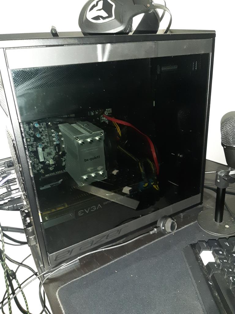 I5 10400f  1070 to 8 go 16 go ram ssd 240 HD 1t