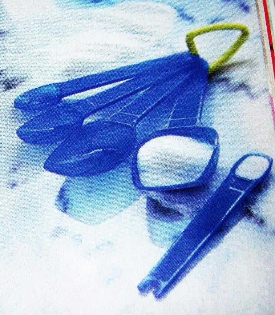 Tupperware: petites cuillères mesures, Enlèvement ou Envoi, Neuf, Bleu