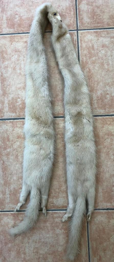 Lichtbeige nertsjaal, Zo goed als nieuw, Sjaal